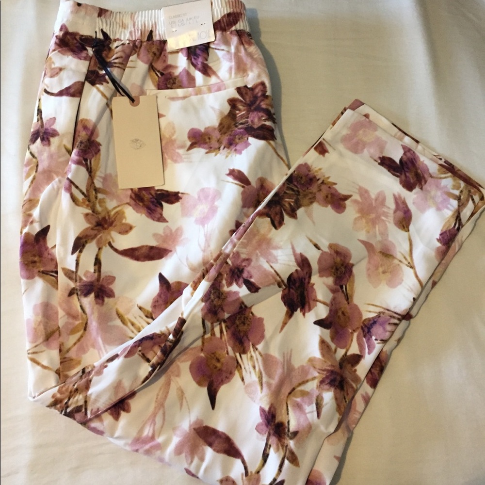 Eliane Rose Classic Fit Floral pink pants